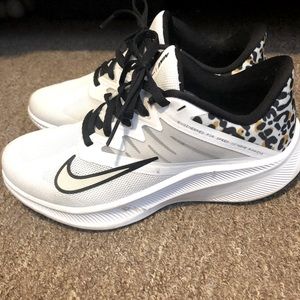 Limited Nike Quest Running Sneakers - Leopard Accent